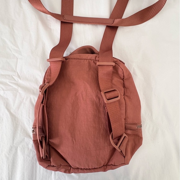Lululemon | City Adventurer Backpack Micro 3L | Spiced Chai | EUC - Picture 7 of 11